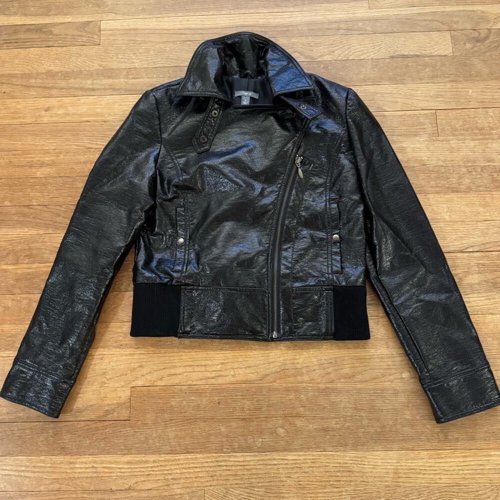 Apt. 9 black wet look faux leather zippered moto jacket size medium M
b4